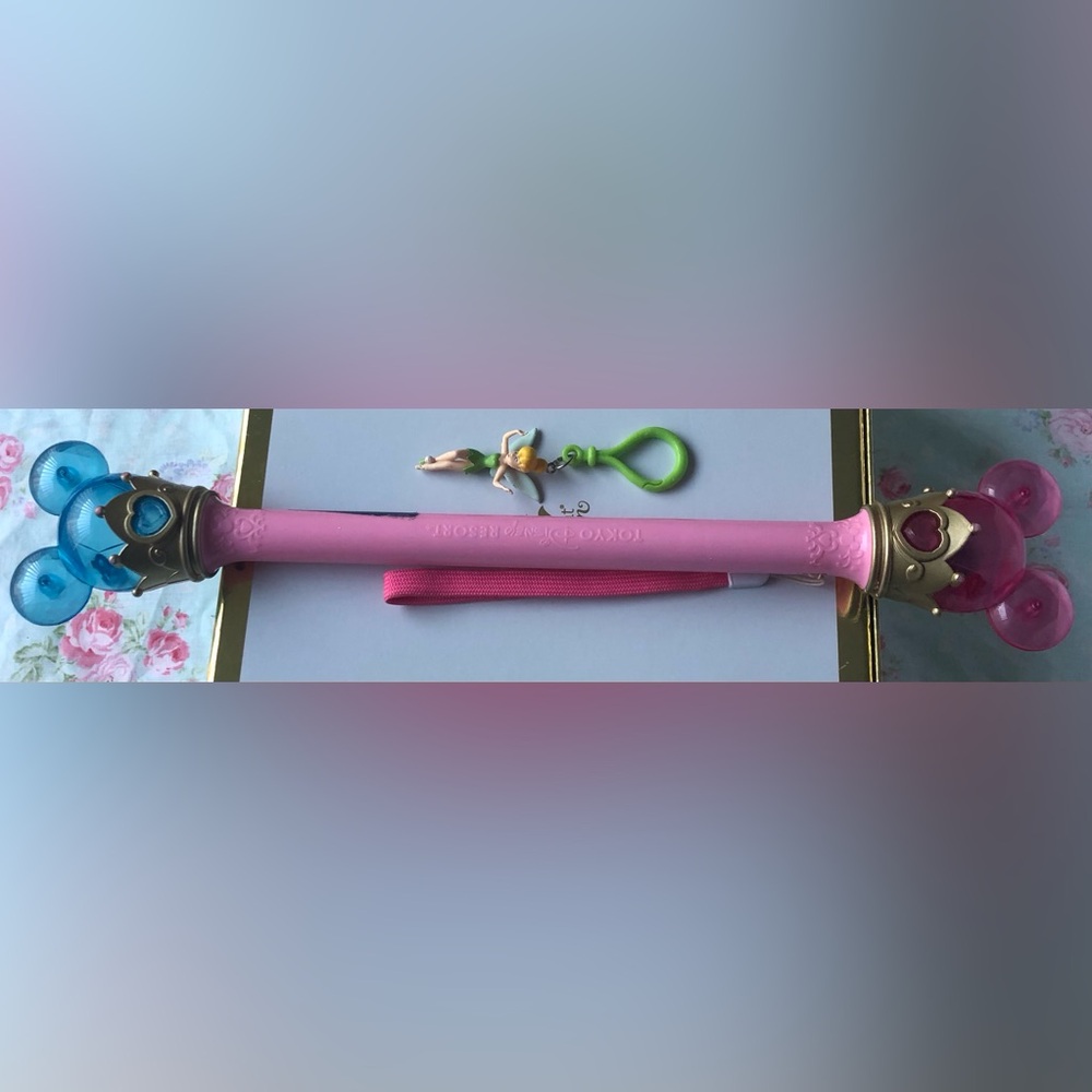 Disney Tokyo Resorts Mickey & Minnie Glowing Lighted Wand & TinkerBell Keychain